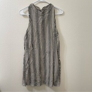 Gypsy rose tank top striped black and white medium